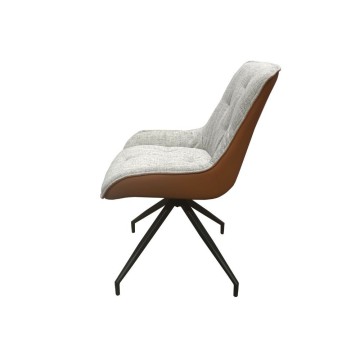Sedia da pranzo Agora colore marrone chiaro con schienale in ecopelle arancione e gambe nere con base fissa