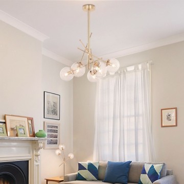 Lampada da soffitto con 5 paralumi in vetro e struttura in metallo oro Gondia ASZ1391