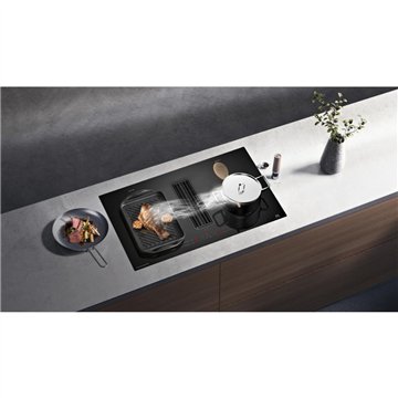 Piano cottura induzione con cappa integrata Master Kitchen MKHI804FHEDBK 4 zone classe A