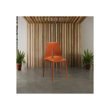 Sedia Oblong in polipropilene rosso mattone per interni ed esterni