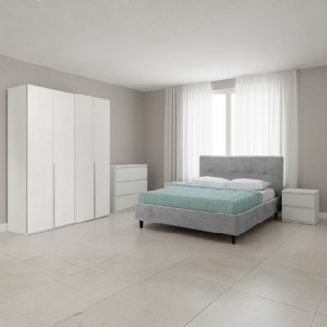 Camera da letto con armadio 4 ante bianco larice e letto matrimoniale Snello grigio chiaro Georgie